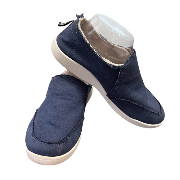 VIONIC Beach Women’s Blue Comfort Fit Slip On Malibu Sneaker Size 8 Wide - Picture 1 of 9